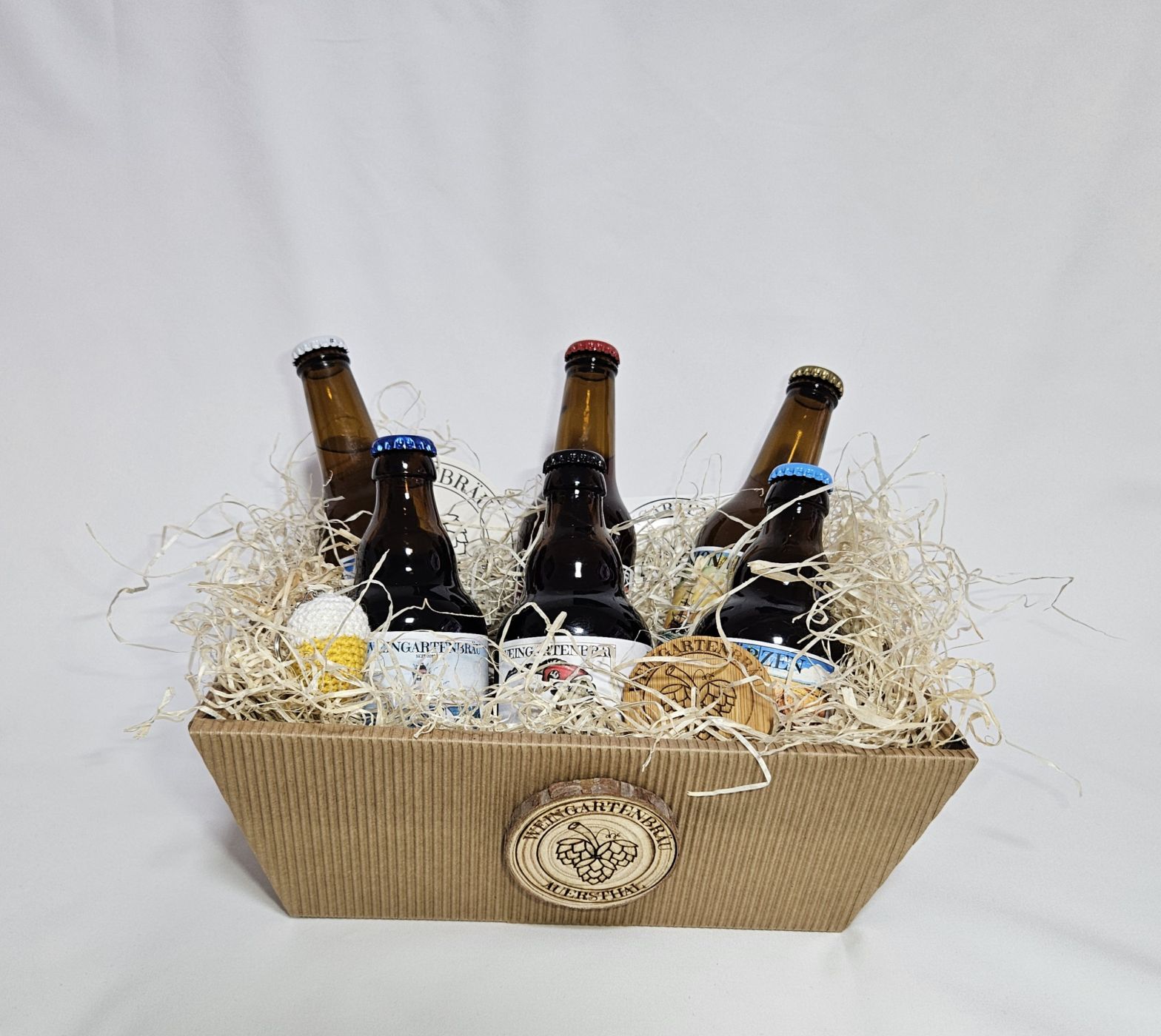 Geschenkkorb mit 6 Glasflaschen